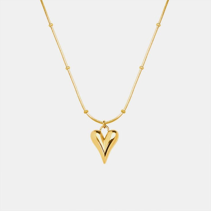 Amor Necklace