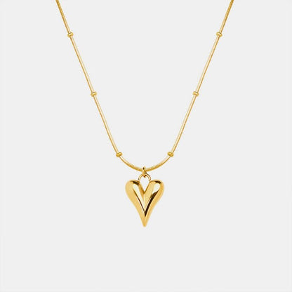 Amor Necklace